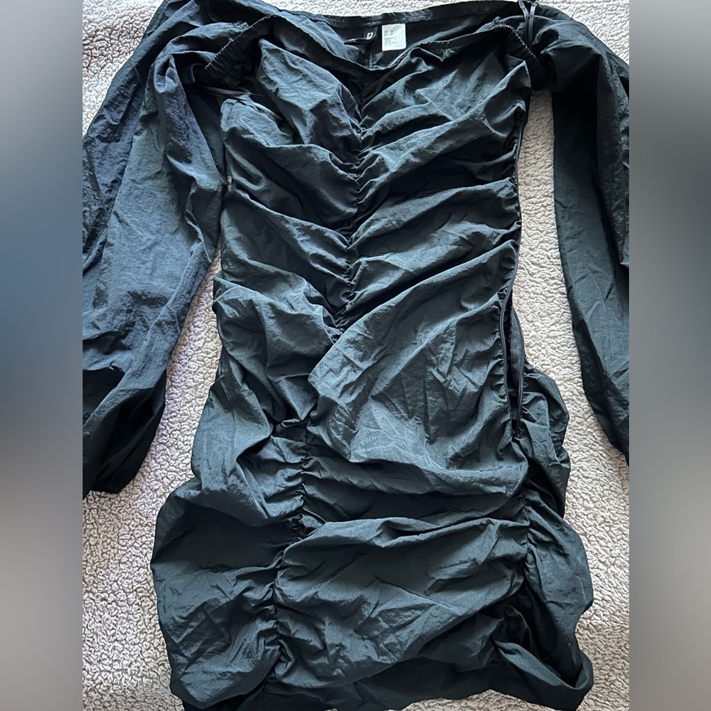 H&M Mini black long sleeve dress